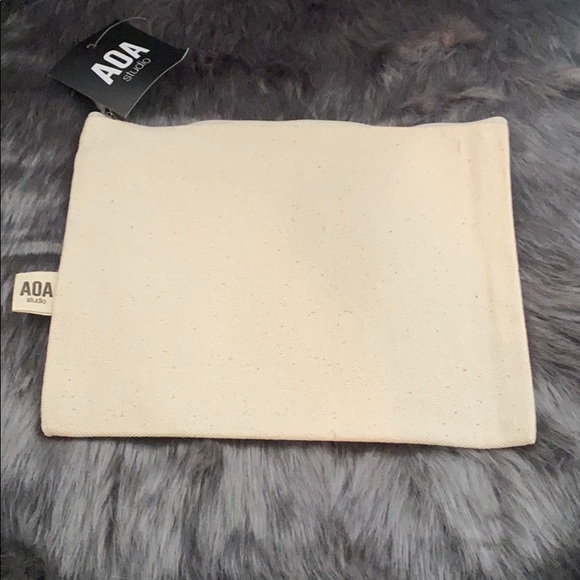 Contents: My Face Makeup Bag - Picture 4 of 4